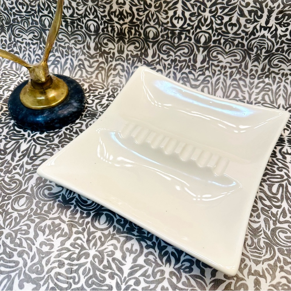 Vintage 60s MCM Royal Haeger Pottery Ivory Ceramic Atomic Age Large Ashtray